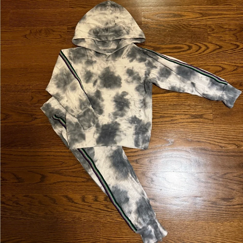 PITUSA black tie dye with purple piping track set Girls size 4 Like New